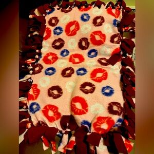 Newborn floor time blanket